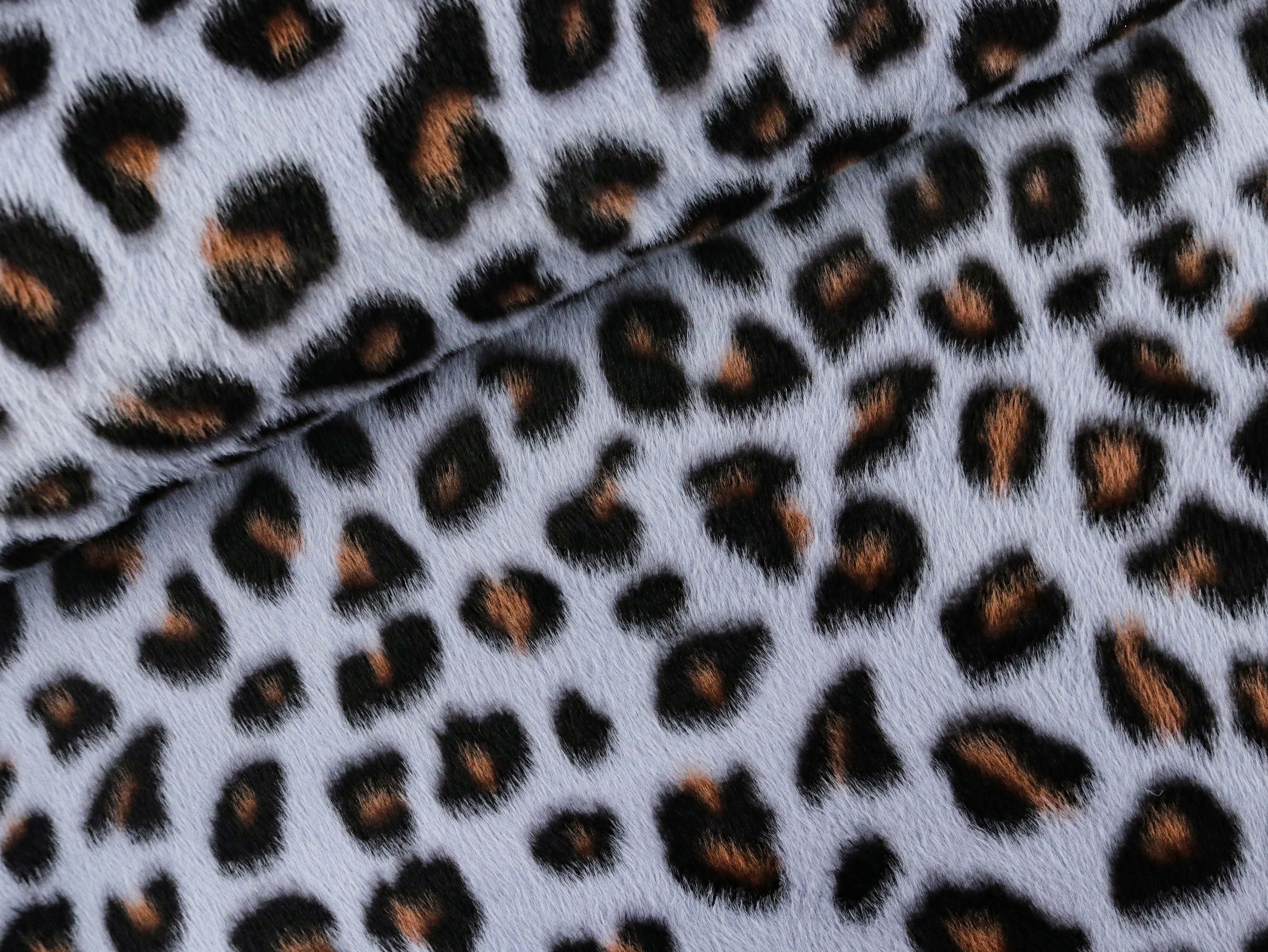 Fellimitat Fell Plüsch * OSLO * Leopard RAUCHBLAU