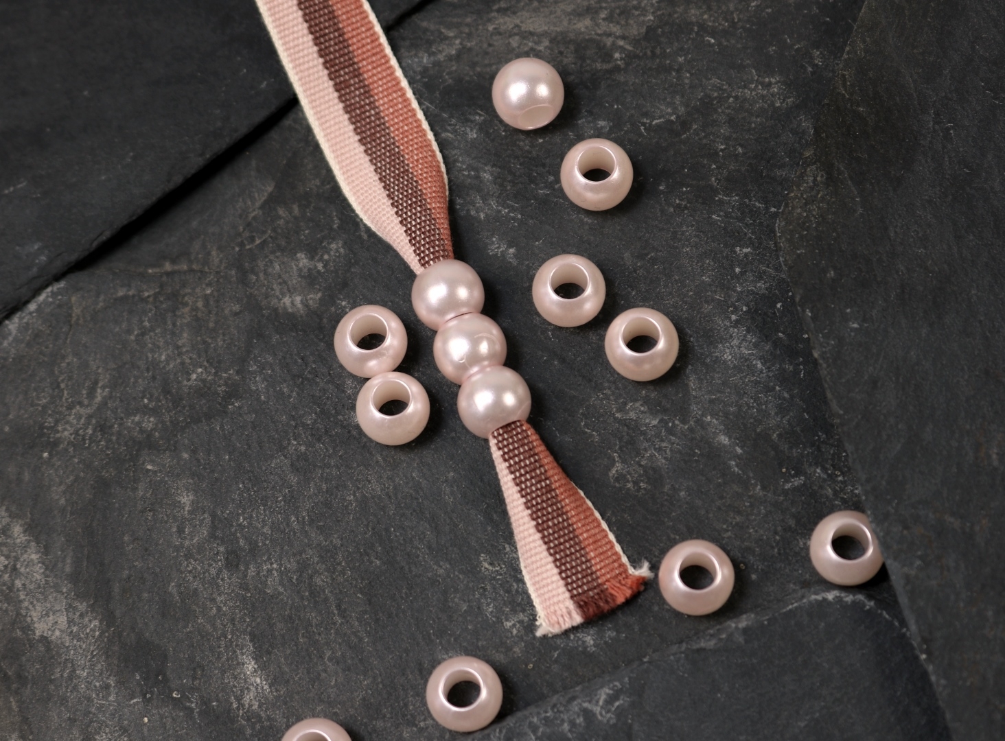 Kordelenden Perlen 10mm mit 5mm Durchzug 20Stk/Pck ROSÉ perlmutt